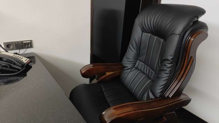 Фиктивно устроенных на работу людей выявили в администрации Смоленщины в Иркутском районе