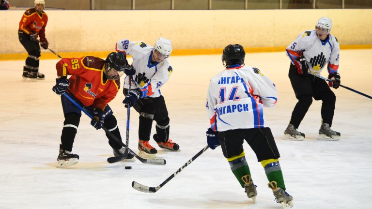 Хоккейный турнир среди любителей прошёл в Ангарске