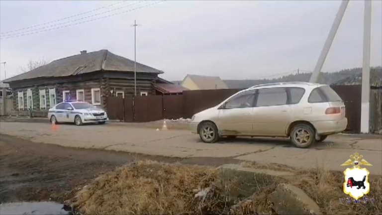  5-летний мальчик попал под колёса иномарки в Черемховском районе