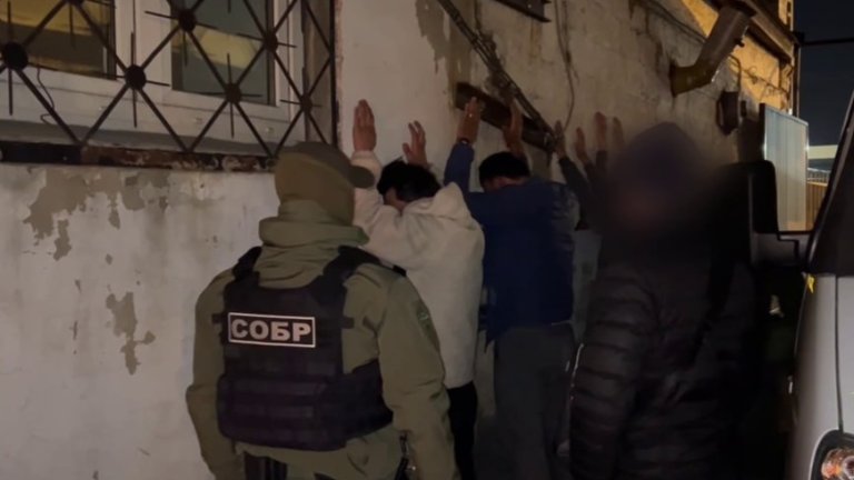17 нарушителей режима пребывания в РФ выявили полицейские Иркутска