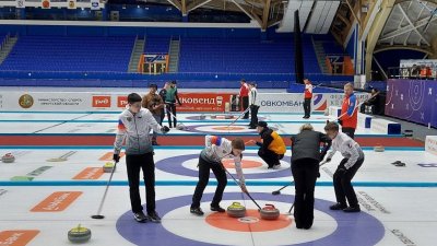 16 команд приехали в Иркутск на чемпионат России по кёрлингу