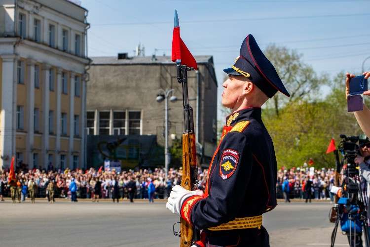 гвардеец, караул