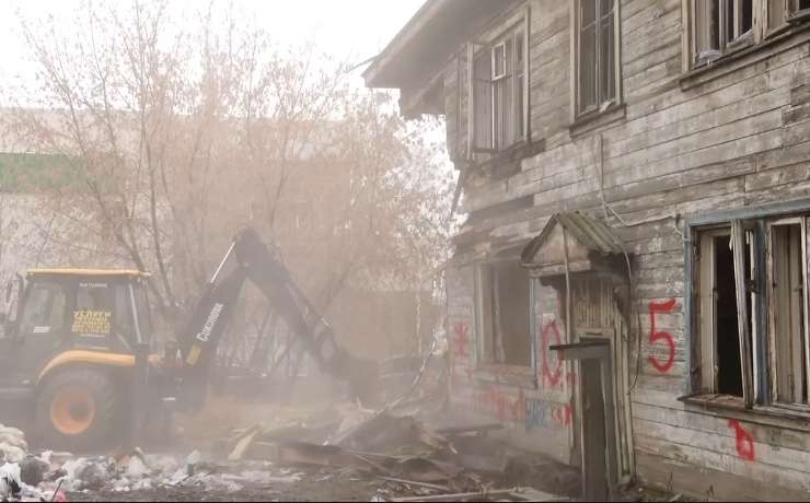25 аварийных домов демонтированы в этом году в Иркутске