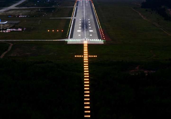 298 огней взлётно-посадочной полосы заменят в аэропорту Братск