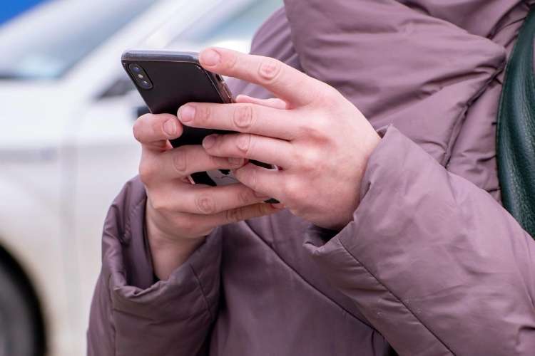 100 тысяч рублей потеряла пи попытке подключить скоростной интернет жительница Братска