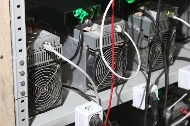 Дифтарифы на электроэнергию могут стать одим из способов борьбы с серым майнингом в Иркутской области