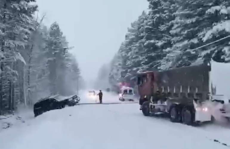 Аварийность на дорогах не выросла из-за снегопадов в Иркутской области