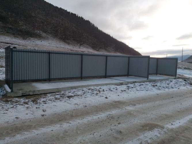 26 площадок для сбора мусора оборудовали на побережье Байкала