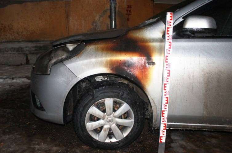 Житель Ангарска поджёг автомобиль подавшей на алименты бывшей жены