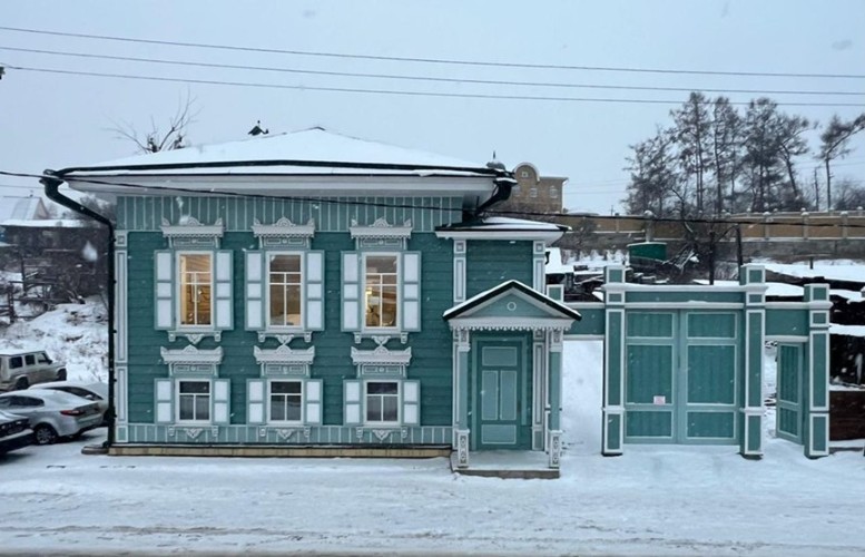 Два исторических особняка отреставрировали в Иркутске