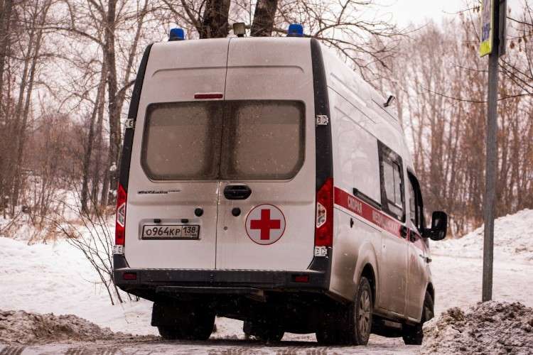 Житель Усть-Илимска бросил петарду в мешавших отдыхать подростков