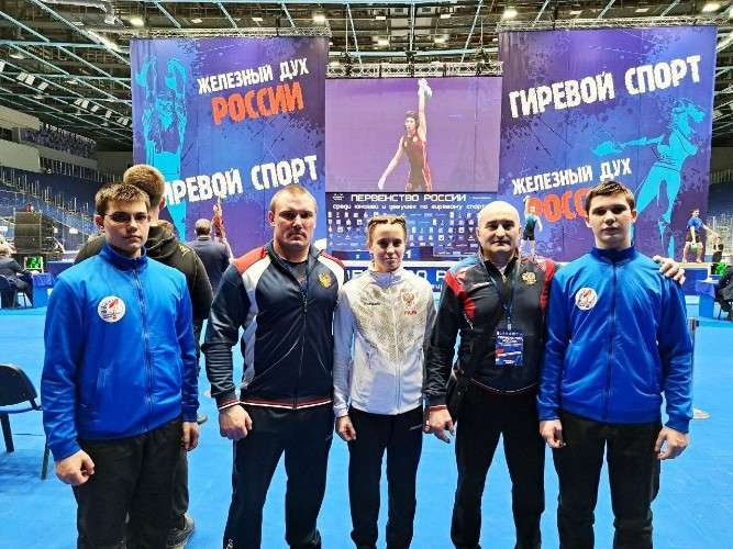 Пять медалей на первенстве России на счету гиревиков Иркутской области