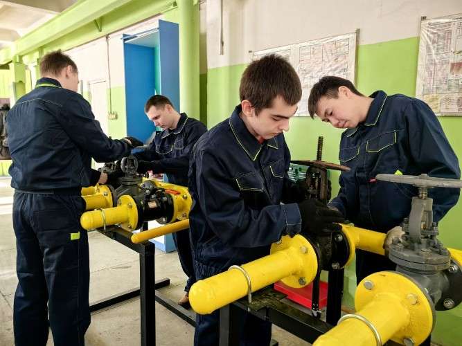 Современным оборудованием оснащают среднеспециальные учебные заведения Иркутской области