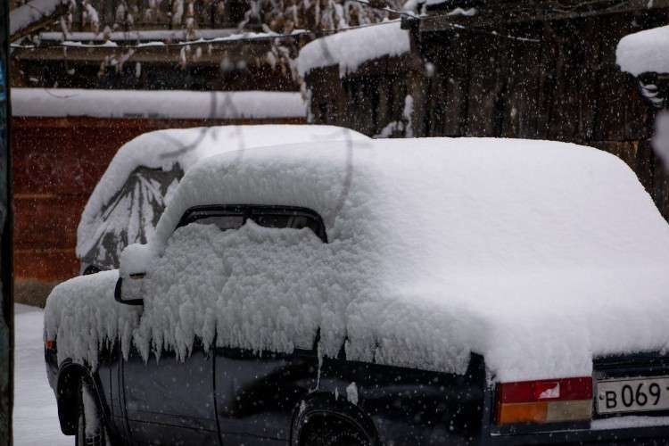 Убрать машину из питерского двора обязал суд жителя Братска