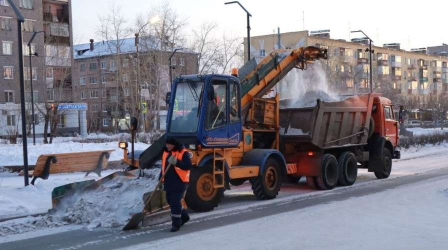 14 тыс. самосвалов снега вывезли за зиму в Братске