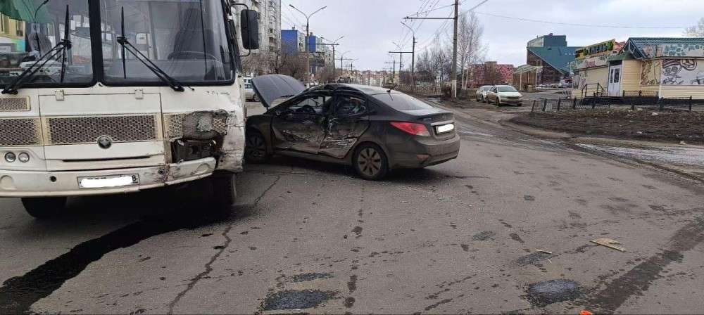 ДТП в Братске на улице Крупской