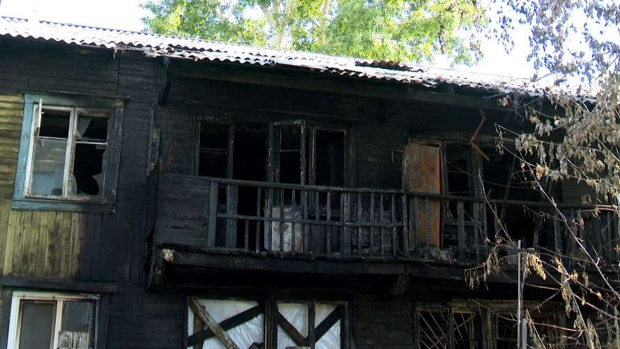 сгоревший дом