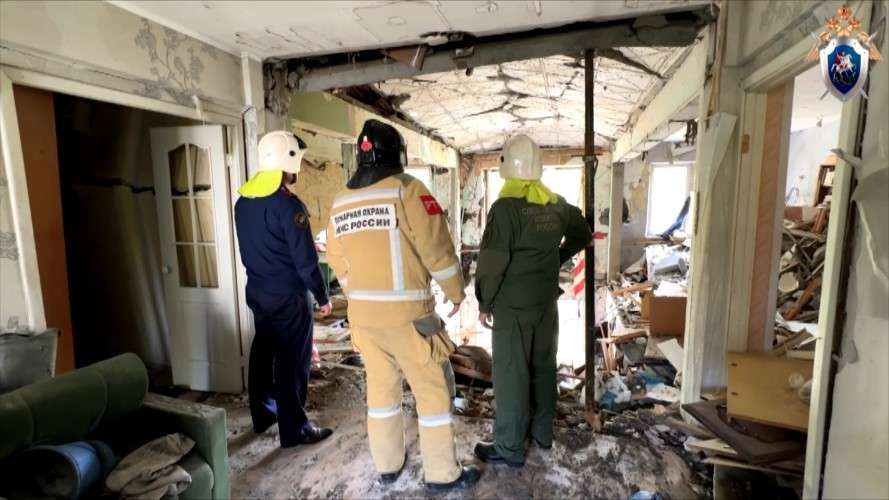 Сотрудники МЧС