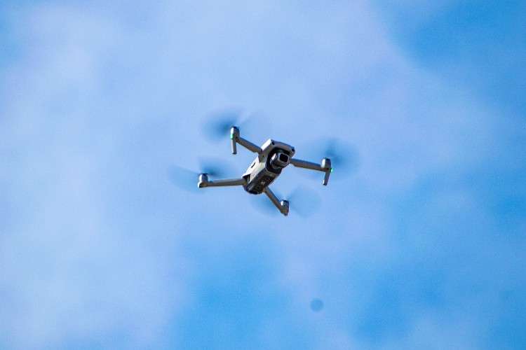 дрон