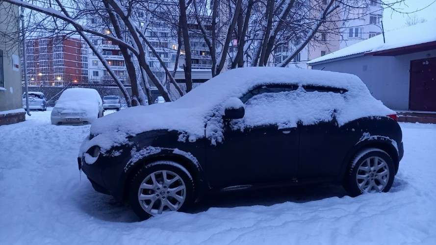 Машина зимой