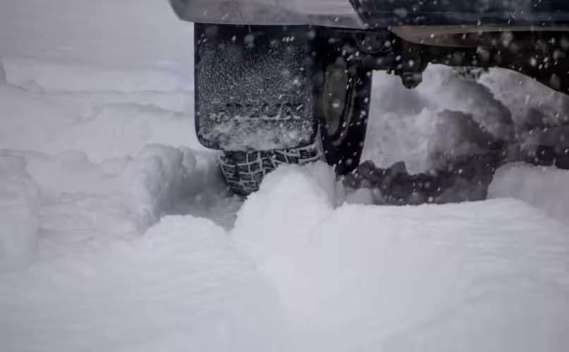 Дорога в снегу