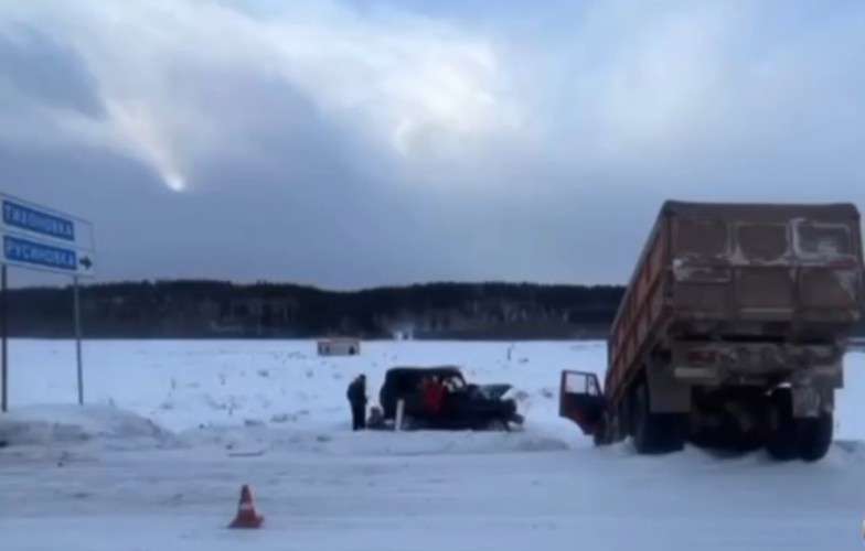 Водитель УАЗа погиб в лобовом столкновении с грузовиком под Боханом