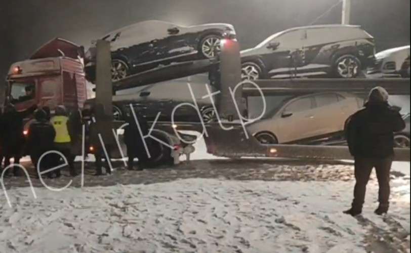 ДТП с автовозом на трассе "Байкал"