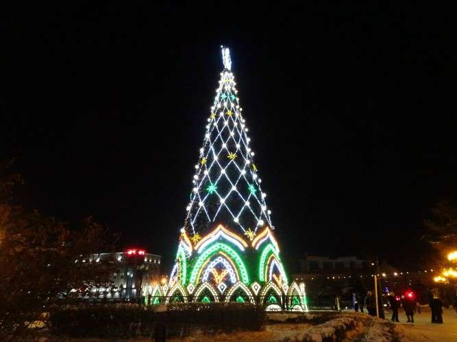 Ёлка в сквере Кирова