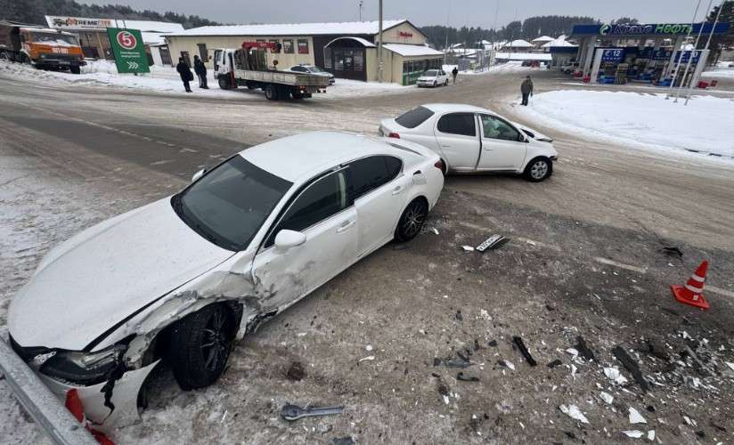 Повреждённые в ДТП автомобили