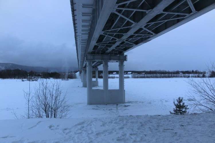 Мост зимой
