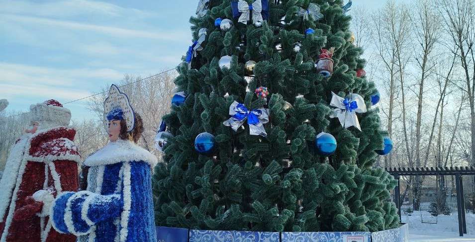новогодняя ёлка в Ленинском округе Иркутска