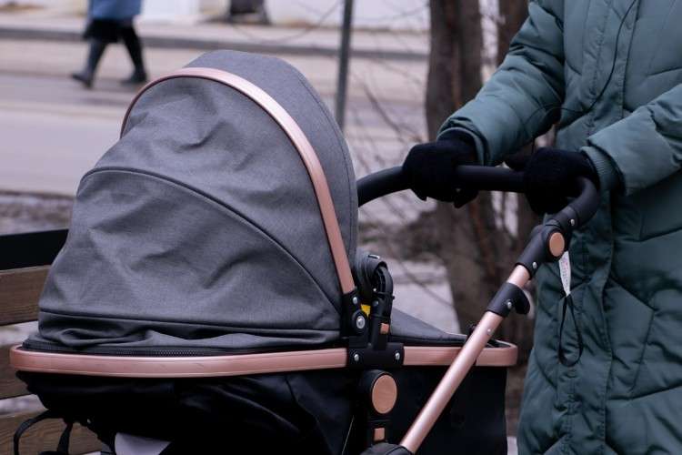 Рекордное число малышей и десять пар двойняшек родилось в Братске в 2025 году