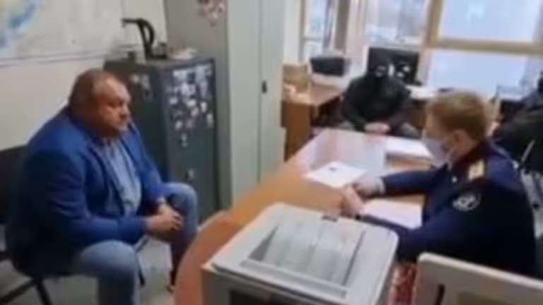 А.  Душин у следователя