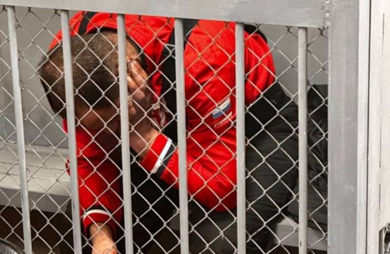 Суд ограничил свободу действий водителя УАЗа после смертельной аварии на льду Байкала