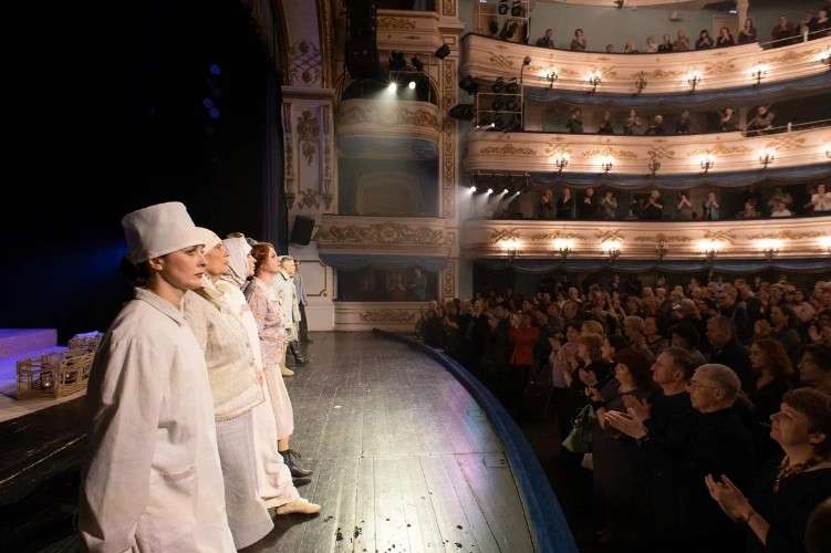 15 спектаклей покажут на фестивале имени Распутина в Иркутске