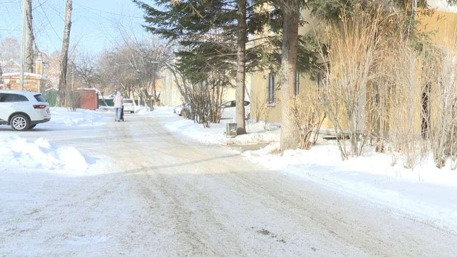 улица с двухэтажками