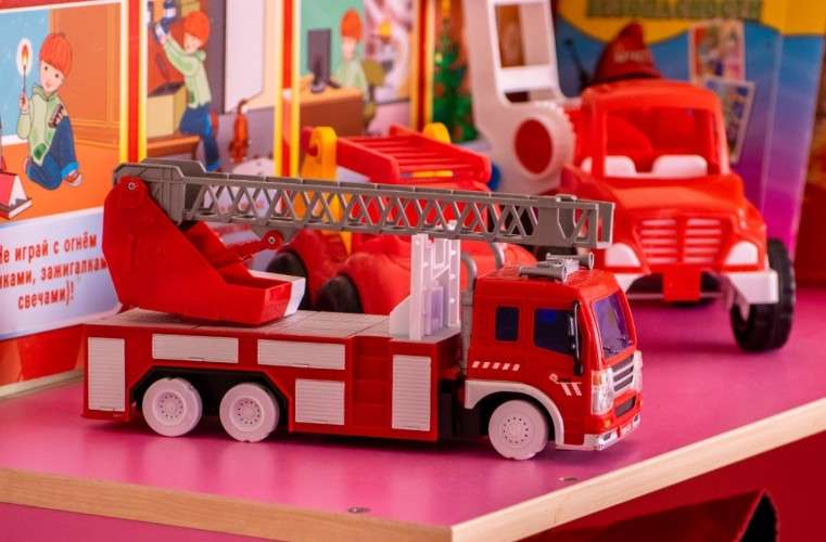Игрушечные машины