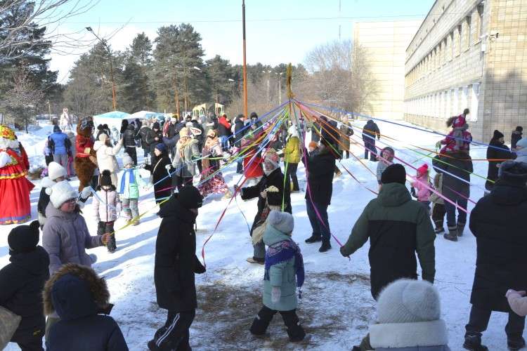 Цикл праздников в честь Года единства народов России организуют в Иркутской области