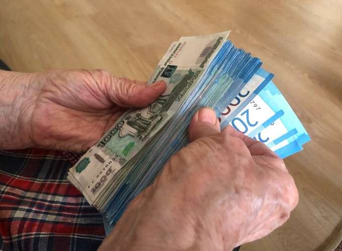 Некоторые категории пенсионеров Приангарья получат прибавки в марте