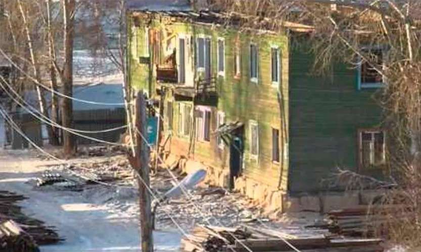 Снести пока ещё нерасселённый дом готовятся в Братске