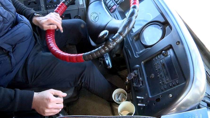 водитель автобуса