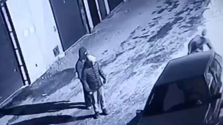 Полиция задержала подозреваемых в поджоге автомобиля в Шелехове