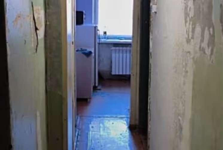 Коридор и кухня в общежитии