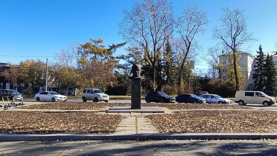 Памятник Гагарину