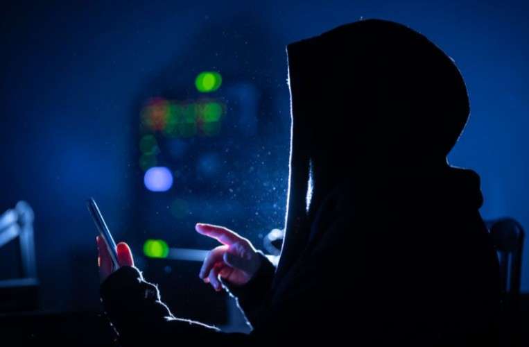 Телефонный мошенник