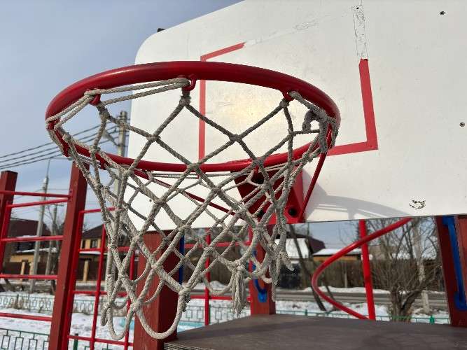 баскетбольное кольцо, спортивная площадка