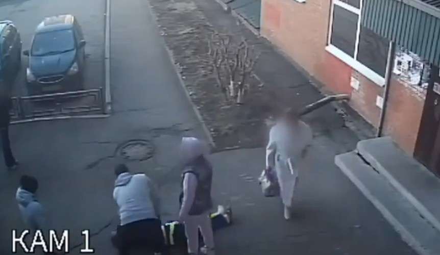 Полиция вычислила участников драки в Иркутске по видео из соцсетей