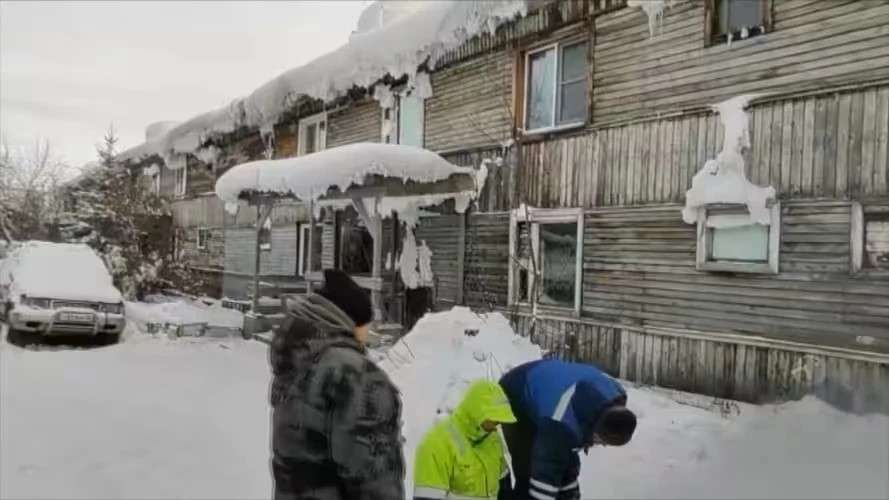 Аварийный дом в Бодайбо