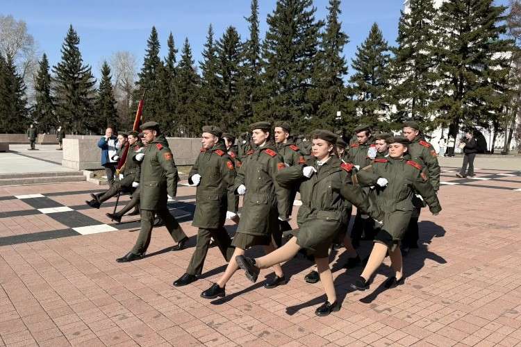 Школьники на Вахте Памяти