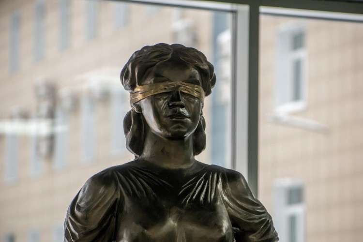 Фемида, скульптура